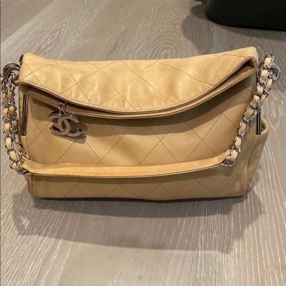 Chanel Buttery Leather Fold Over Slouchy Bag - Picture 1 of 12
